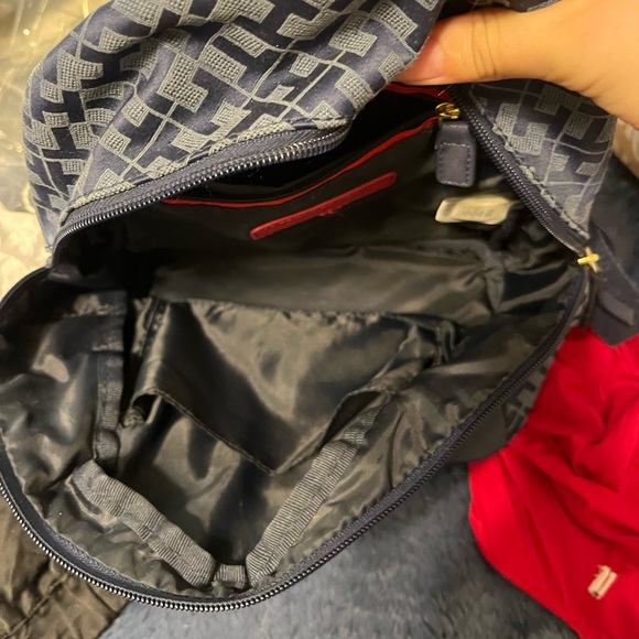 SOLD Tommy Hilfiger backpack - Picture 5 of 5